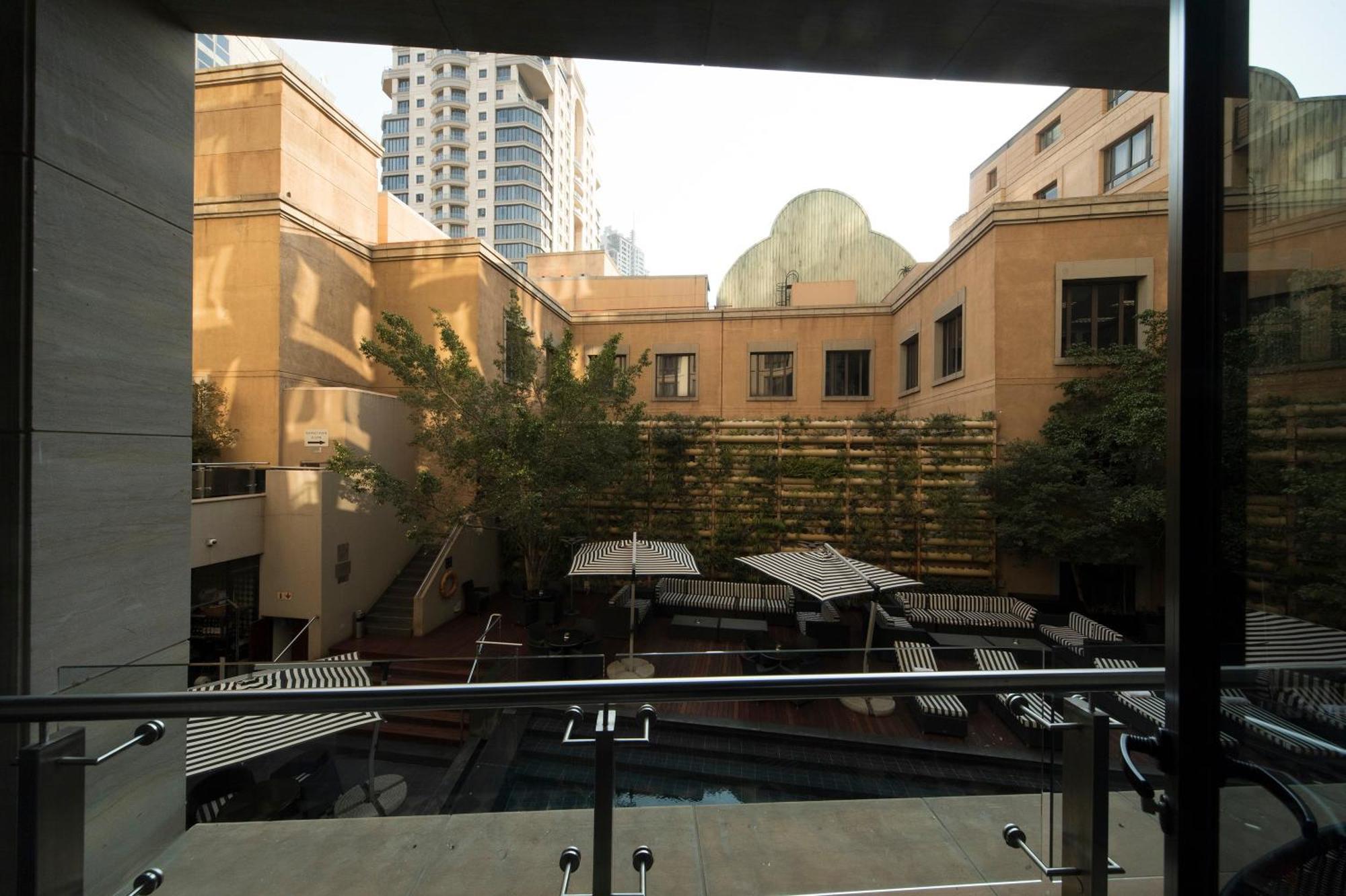 Davinci Hotel On Nelson Mandela Square Johannesburg Exteriör bild