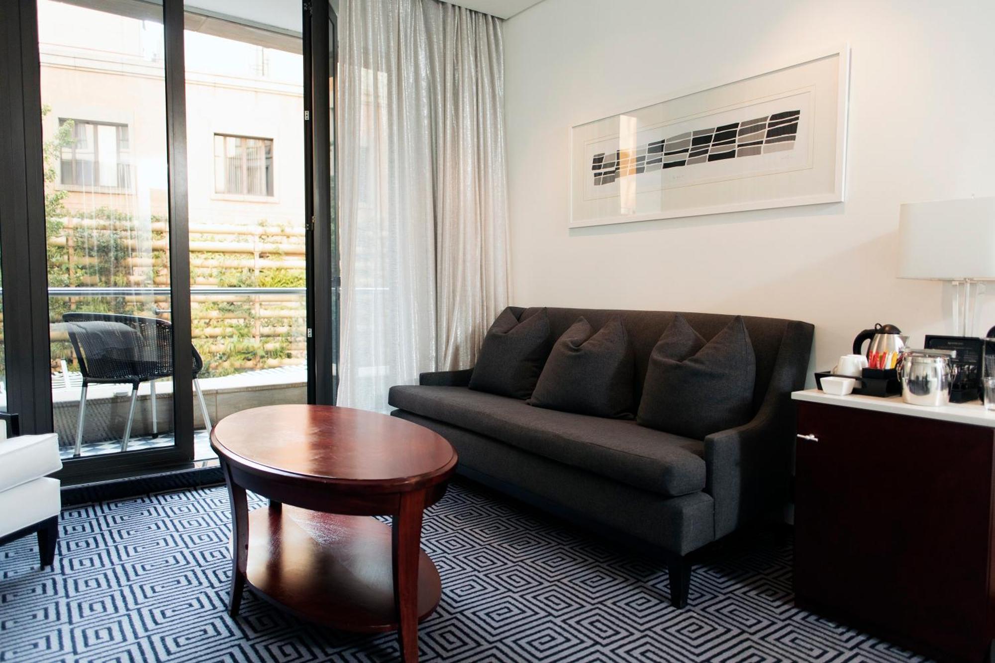 Davinci Hotel On Nelson Mandela Square Johannesburg Exteriör bild