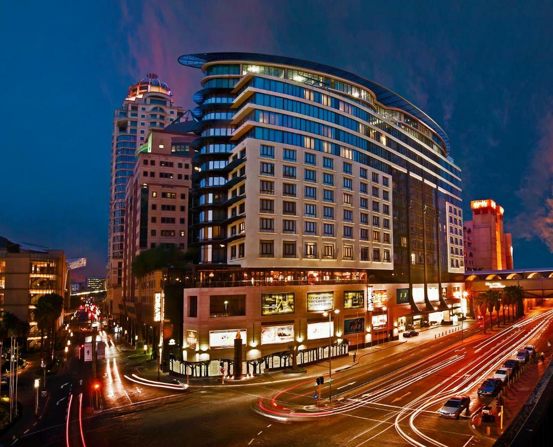 Davinci Hotel On Nelson Mandela Square Johannesburg Exteriör bild